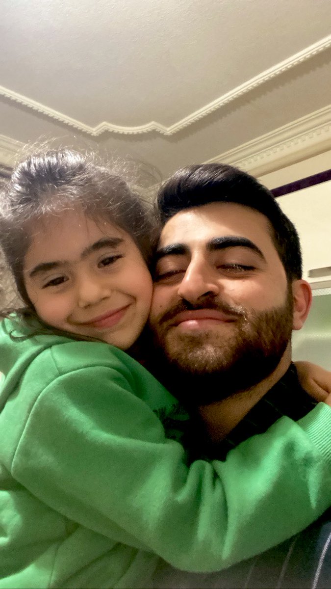 gözümün feri gitmiş olsa da sevilmeye başlanmışız….