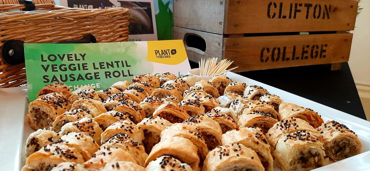 ChrisPennycott's tweet image. 485 portions of vegan "future 50"" finer diner" dishes were loved by vegans, vegetarians and meat eaters alike today at Clifton college. Plus a little education about sustainability, and future foods. This can only be a good thing in a school.@SodexoFoodDevUK
@IndiesSodexo