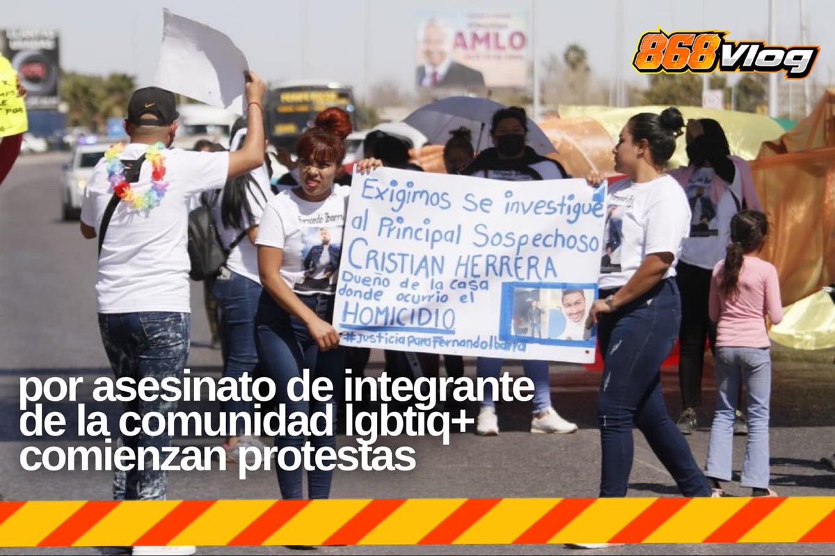Hashtag868Vlog's tweet photo. 🏳️‍🌈 #NiUnoMasNiUnoMenos l Un grupo de personas se manifiestaron sobre el bulevar Ejército Mexicano de Gómez Palacio, por el asesinato de un joven de la comunidad LGBTIQ+ en Matamoros, Tamaulipas; piden investigar a fondo lo sucedido. 

➡️ https://t.co/6EZuBJQhEs 

#Matamoros https://t.co/xkuFfK9RyD