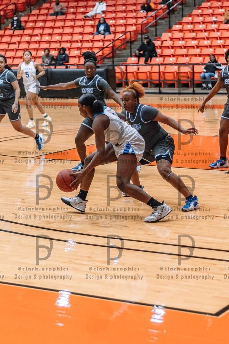 JordanMc2024's tweet photo. So happy to become 21-22 District MVP! Very proud of my self and what I have accomplished this year. From being New Comer to district MVP! #LadyWildcats 💙🤍 https://t.co/gN4Fwyqu2v
