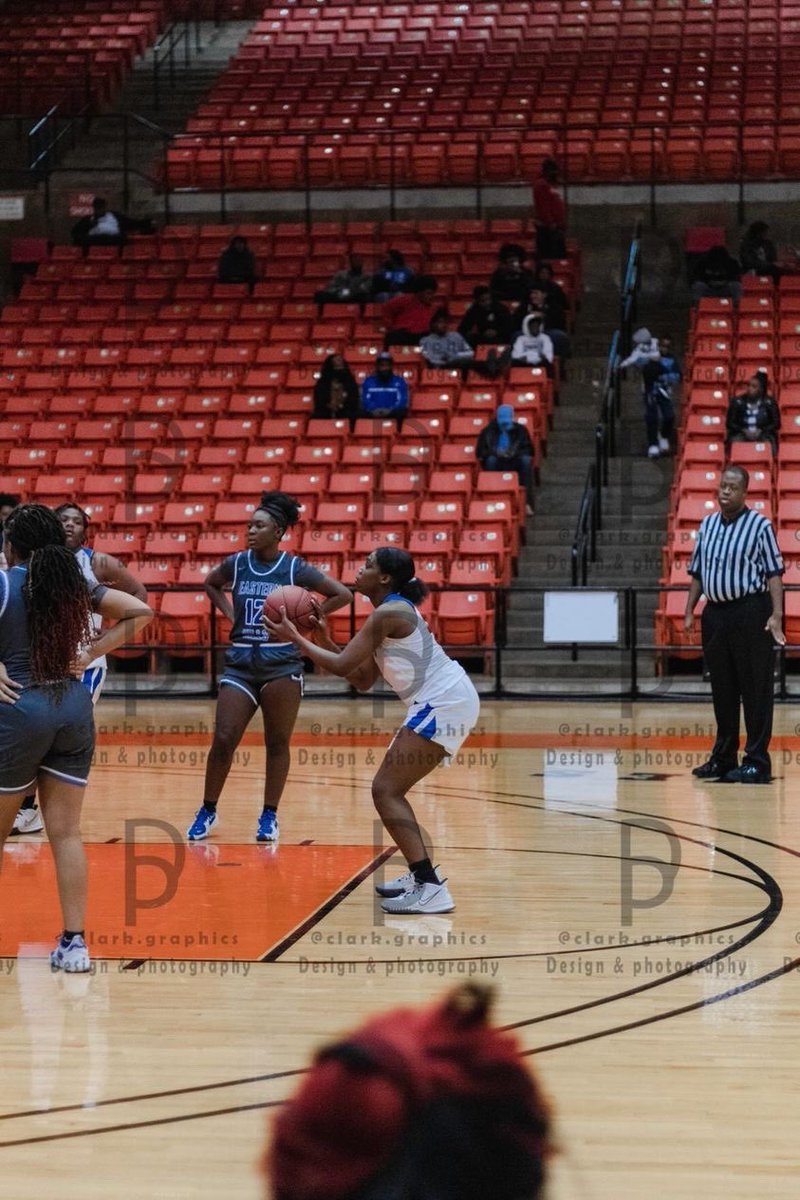 JordanMc2024's tweet photo. So happy to become 21-22 District MVP! Very proud of my self and what I have accomplished this year. From being New Comer to district MVP! #LadyWildcats 💙🤍 https://t.co/gN4Fwyqu2v