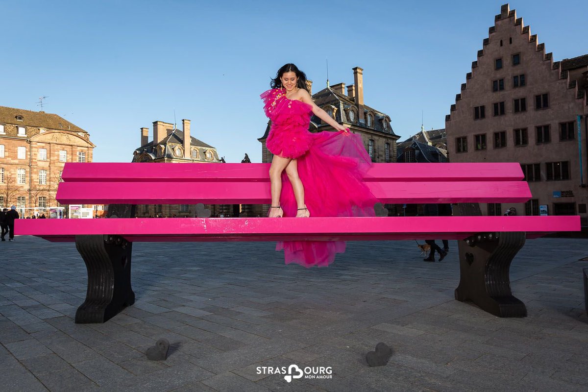 anqa_official's tweet photo. @anqa_official  la vie en rose #pink #couture #dress #fashion https://t.co/0pjlwiyYFX
