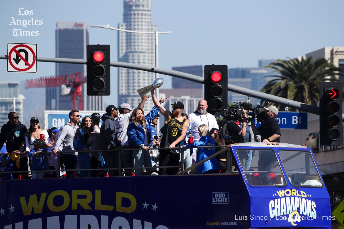 Parade is underway at <a href="/RamsNFL/">Los Angeles Rams</a> celebrate Photo by <a href="/LuisSinco/">Luis Sinco</a>. More photos from our photo team here latimes.com/california/sto…
