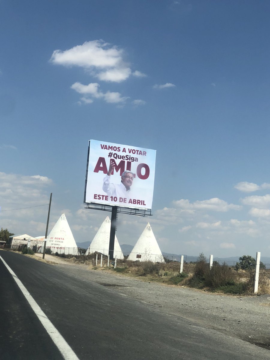 PavonOrtegaEd's tweet photo. @beltrandelrio Carretera Mexico - Pachuca Km 70 https://t.co/VzCiTxSI1g