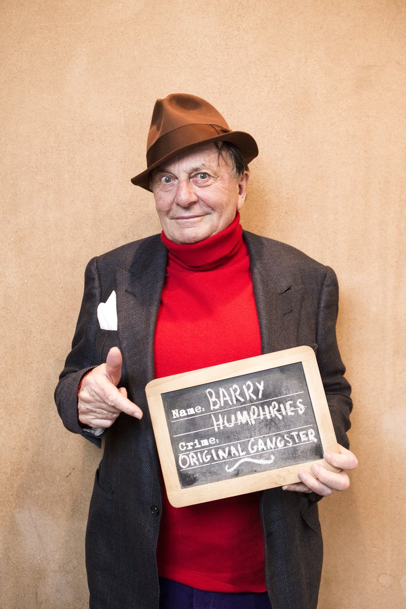 Dame Edna Everage tweet media