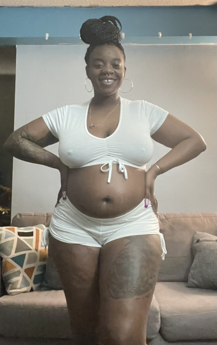 WannaPoPRoxxx's tweet photo. Yesterday we hit 21 weeks and Iβm ecstatic. My anxiety has been through the roof, ptsd triggered everyday, but today my doctors gave me great news and Iβm finally not so worried anymore π₯°π₯° #LilBits #HighRisk #Pregnancy #Happiness https://t.co/eTMVlT4E8l