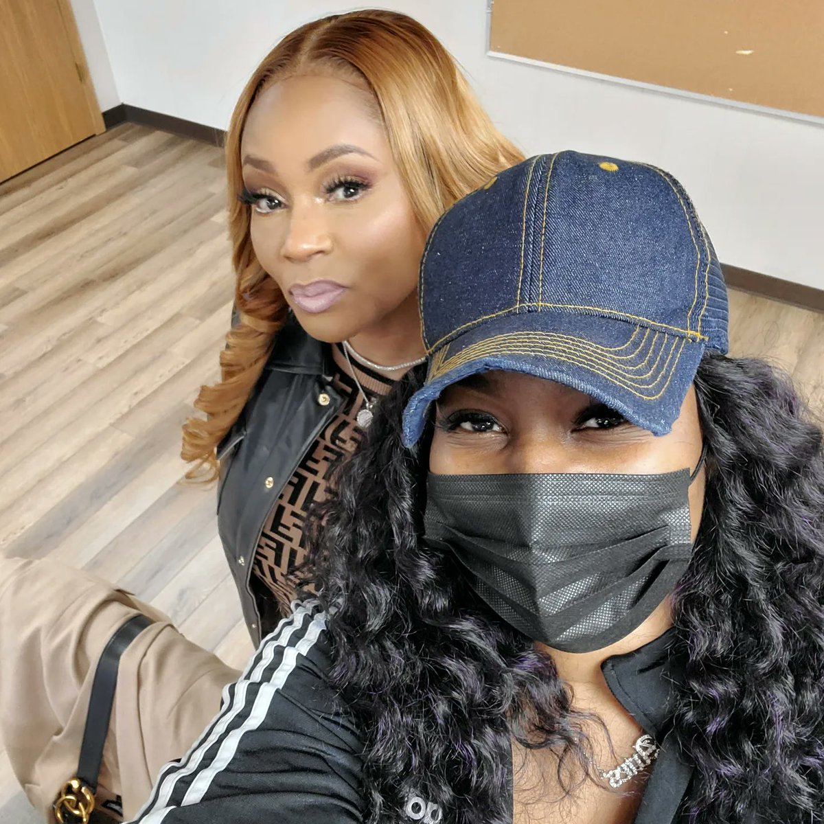 FavoredHands's tweet photo. Always a vibe with First Lady Alicia Ramsey. ❤ #indianapolismua https://t.co/VVFbGpLujH