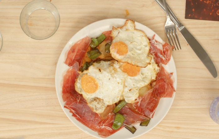 CarrefourES's tweet photo. ¿Te comerías este plato de #DisasterChefs2?

🔁 Obvio, cero dudas
❤ Ni en sueños 

#CRFDisasterChefs https://t.co/0Fmm3axD9X