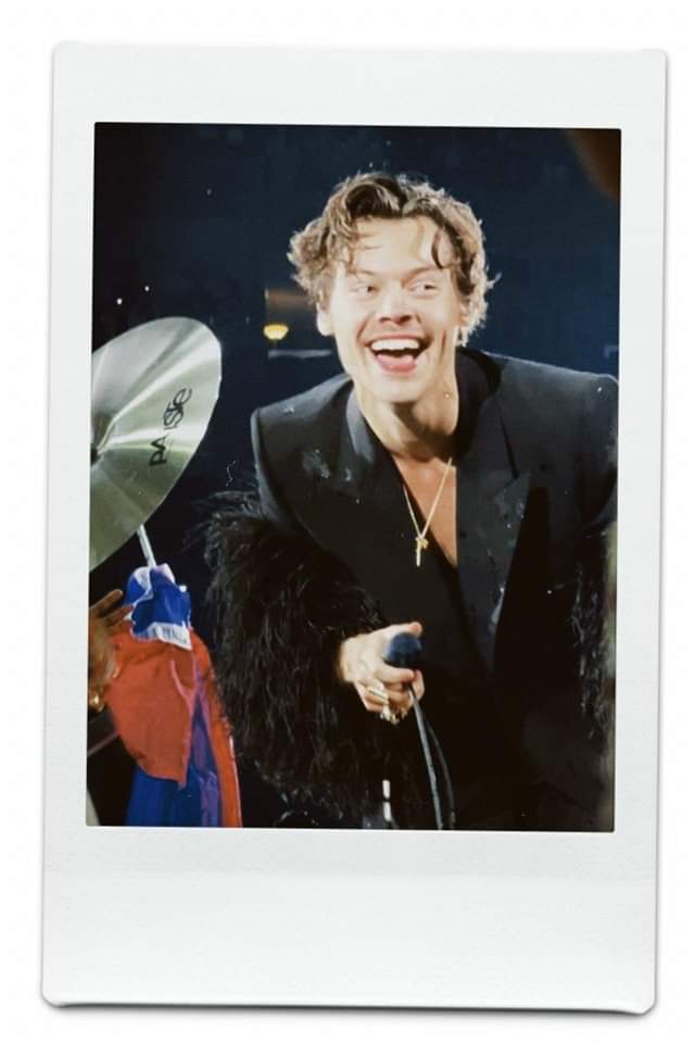 Louismysafepl11's tweet image. Siempre vas a ser lo mejor que me paso en la vida &amp;lt;3
I vote #Harries for #BestFanArmy at the #iHeartAwards