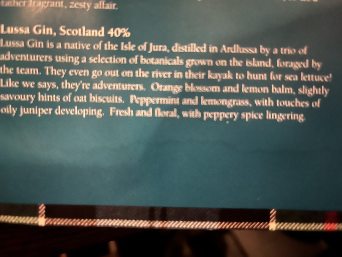 Jurabus's tweet image. What a lovely way to describe a lovely Gin, at the lodge on Loch Lomond. SLÀINTE!