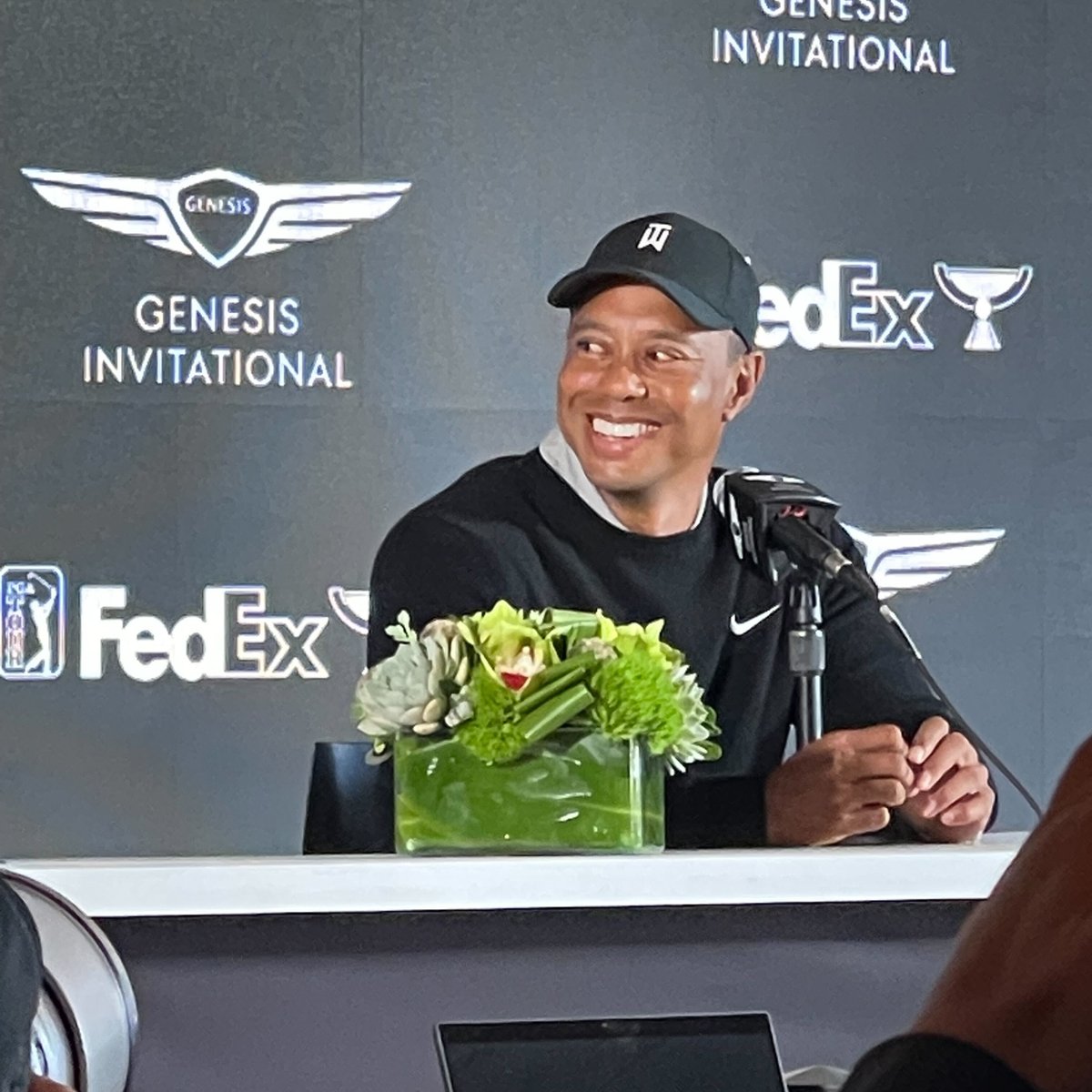GolfDigest's tweet photo. .@TigerWoods is back and all smiles at Riviera. 💯 https://t.co/kgIN1Sc8V0