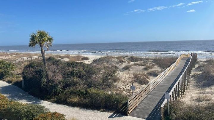 Clear skies, no problem
#beachvacation #beachtrip #jekyllisland
