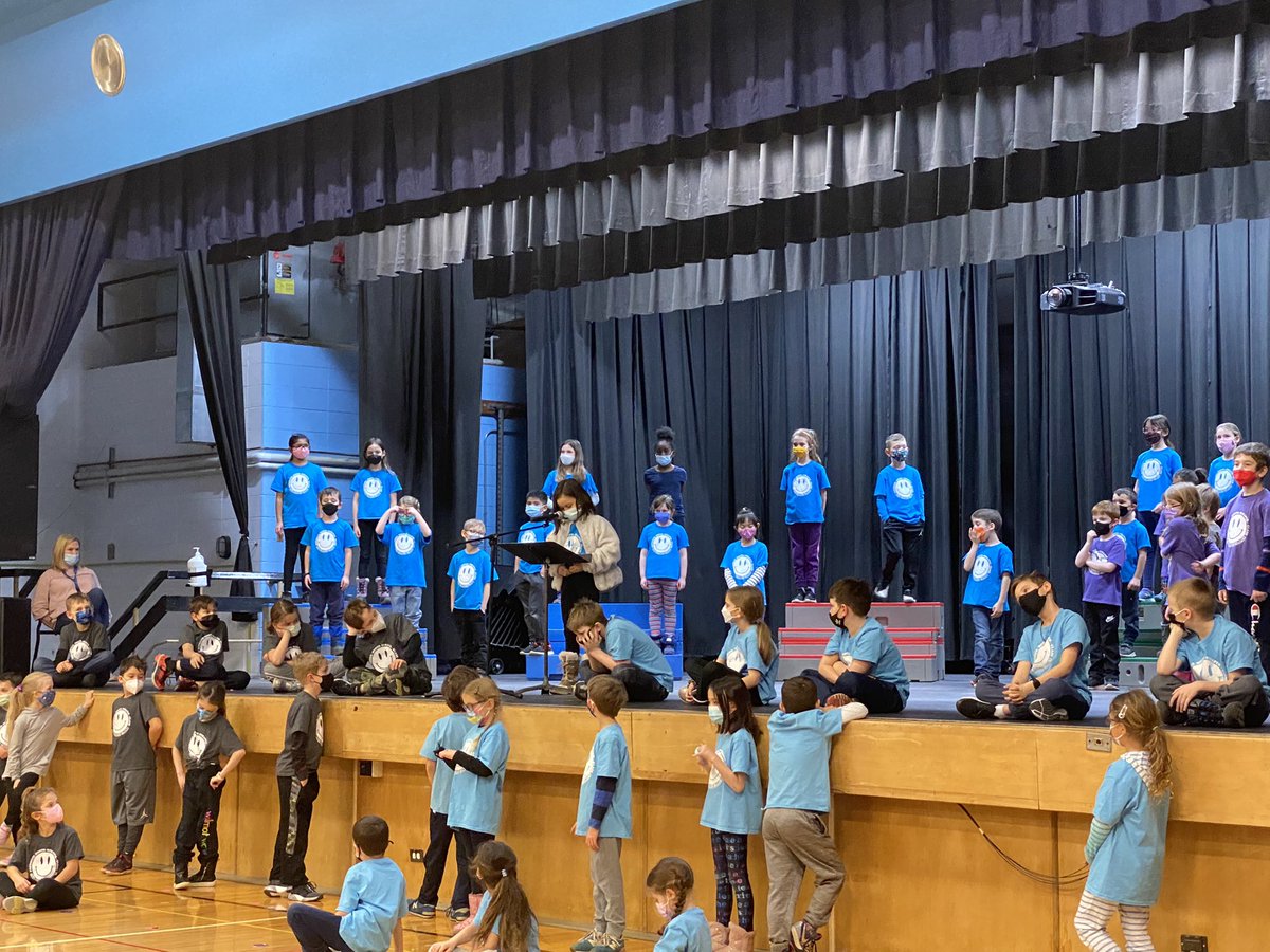 #wilmot109 #engage109 Way to go Wilmot 2nd graders!  You were awesome in your music show, Upstanding Citizen.  Thanks for sharing such great messages about topics including character, responsibility, and positivity.