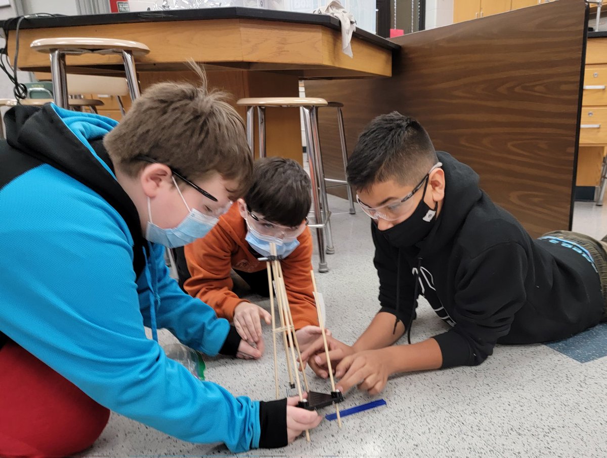 Westwood_Middle's tweet photo. Amazing STEAM hands-on immersion with @WV_PEC in Mrs. Smalls classes today. #future_engineers #projectilelaunchers #parabolas https://t.co/QFu4FGNG4H