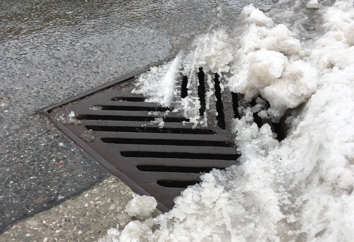 Heavy rainfall &amp; melting ice &amp; snow can cause flooding &amp; dangerous conditions. 
⚠️Avoid creeks &amp; slippery banks during/after rainfall 
❄️Try to safely clear snow/ice away from catchbasins near your property to reduce flood risk
📞Report stormwater issues to 311
#SaugaStormwater