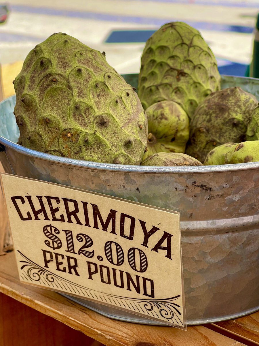 Staff_Commodore's tweet photo. Todays Farmers Market in Downtown Santa Monica.

Yet another beautiful day to do some outdoor shopping!

🍓🫐🥑🌽🌴

#foodies #foodie @smfms #California #BeachLife https://t.co/QVqDbWR3jh