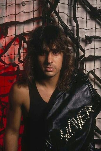 Happy Birthday to this bad MFer, and my favorite drummer of all-timez, Dave Lombardo. Born February 16, 1965. 