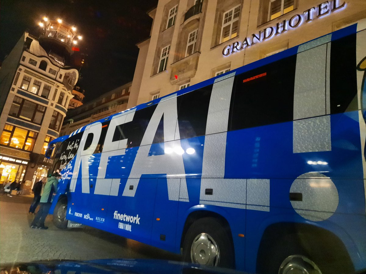 RBlLeipzig's tweet photo. #RBLRSO Real im Steigenberger Leipzig "Buenas noches"
Wer gewinnt ⚽️?
RBL= Like
RSO = redweet https://t.co/WfLkCLqB0b