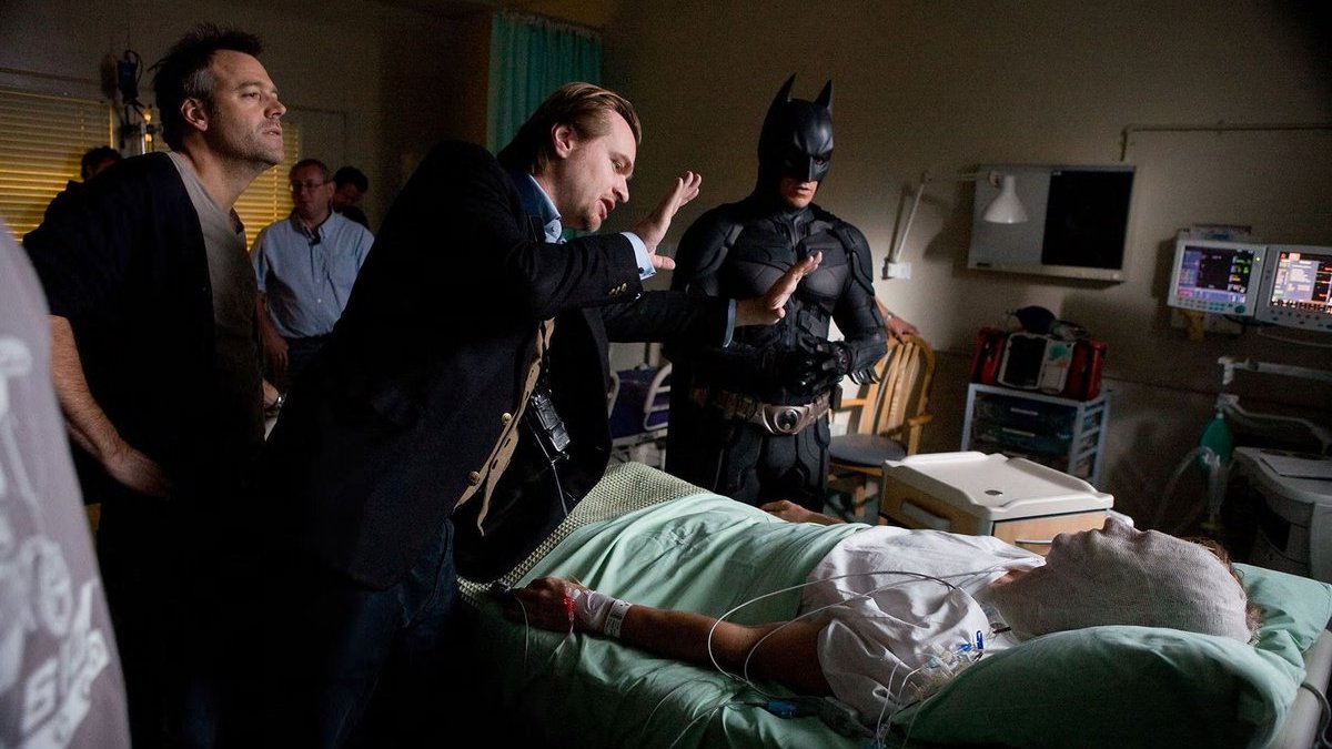 SASMOVIESTUDIO's tweet image. (June 6, 2007) #SAS assisted Christopher Nolan with the production of The Dark Knight! Working with Christian Bale and the iconic/hilarious Heath Ledger was amazing😂

We cant wait to see Batman in the new Flash movie this summer 🦇⚡️#TheBatman #Joker #TheDarkKnight #TheFlash #DC
