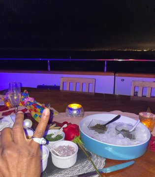 FLvvokaVUAERk5H?format=jpg&name=360x360