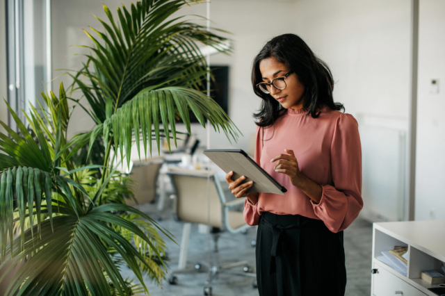 Undertaking #HR #transformation is key to refining workflows and the #EmployeeExperience. Take heed of the lessons learned from companies that digitized its workflows on <a href="/LinkedIn/">LinkedIn</a>, via @David_Green_UK. #automation bit.ly/3pg9rht