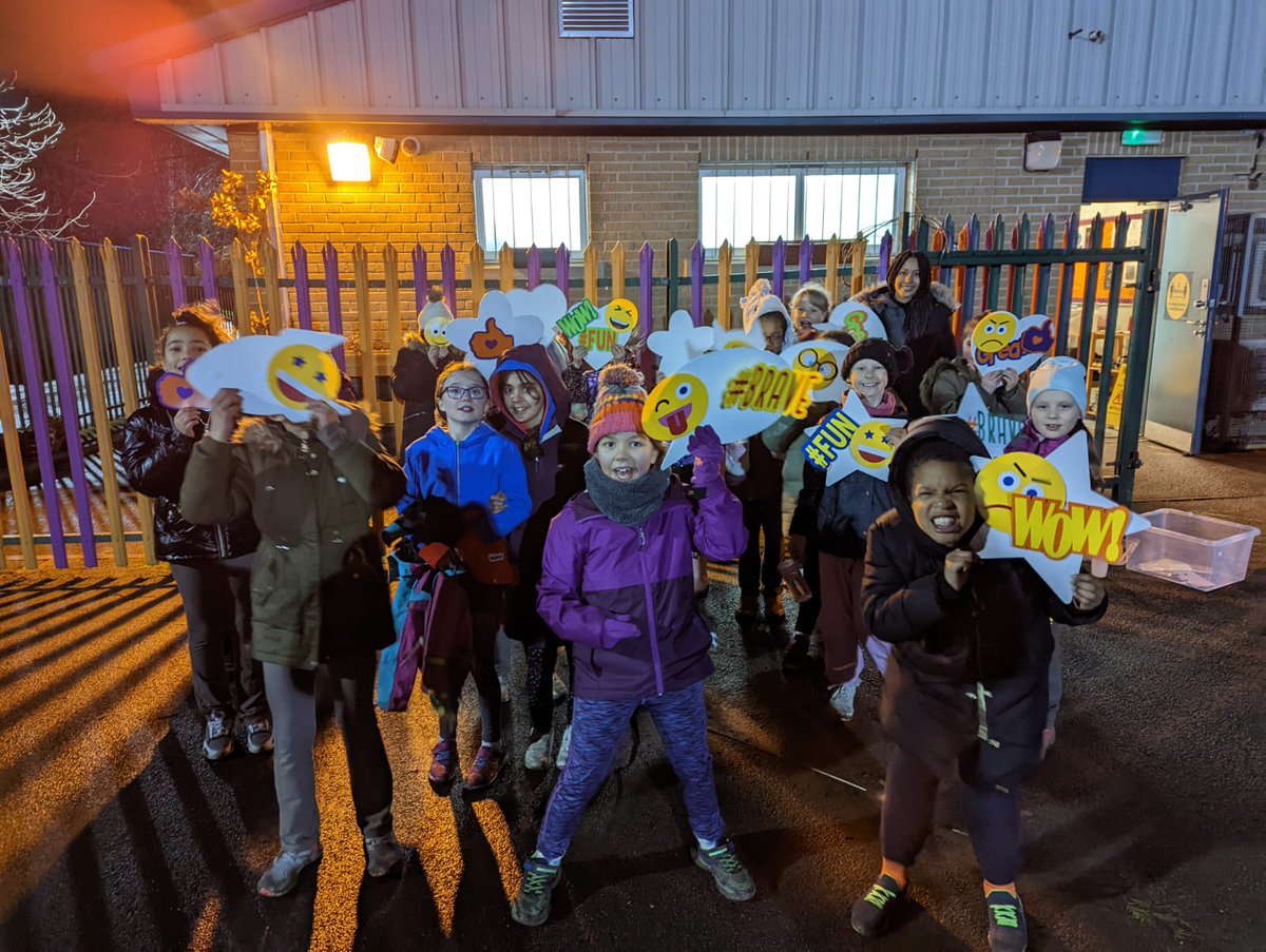 WestLeedsActiv's tweet photo. Hands in the air if you had a great night 💜🧡
#thewlacway #thisgirlcan #teamwork #bushcraft #YAF #kirkstallbrownies #twilightsession #outdooractivity #outdooreducation https://t.co/K71LsDs1Sw