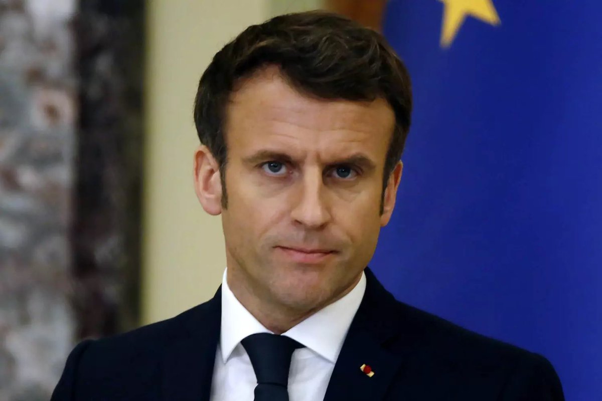 Le Mozart de la finance nous laisse 1000 milliards d’euros de dettes supplémentaires dont 540 milliards durant ce quinquennat. 

Dès qu’un enfant naît dans cette belle France, il doit rembourser 44 000€ !