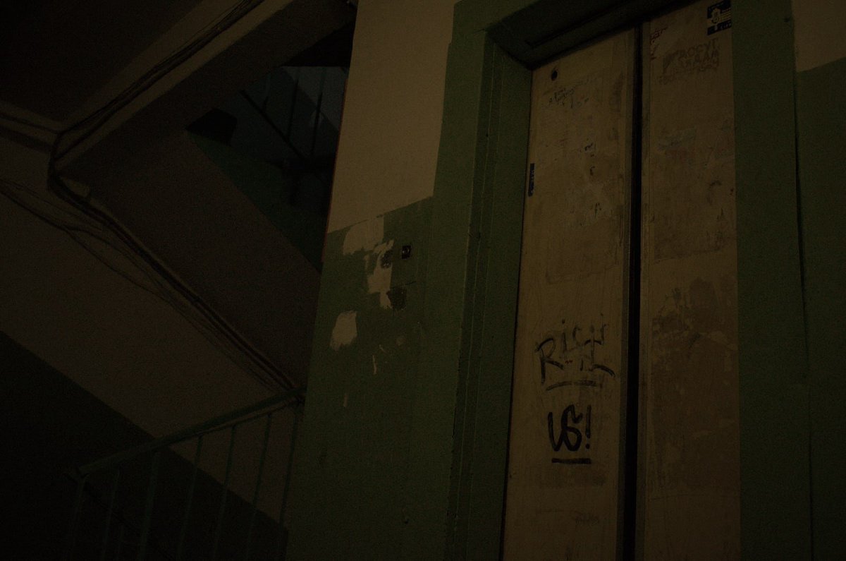 dripbboy's tweet photo. Hello, today I would like to show an elevator in which you can see all the beauty of a panel house. (Please subscribe if you like my content) 
https://t.co/4noHrSykeR
#NFTs, #NFTCommmunity, #NFTdrop
, #NFTdrop , #nftphotography , #NFT https://t.co/XA1iP4Kkd8