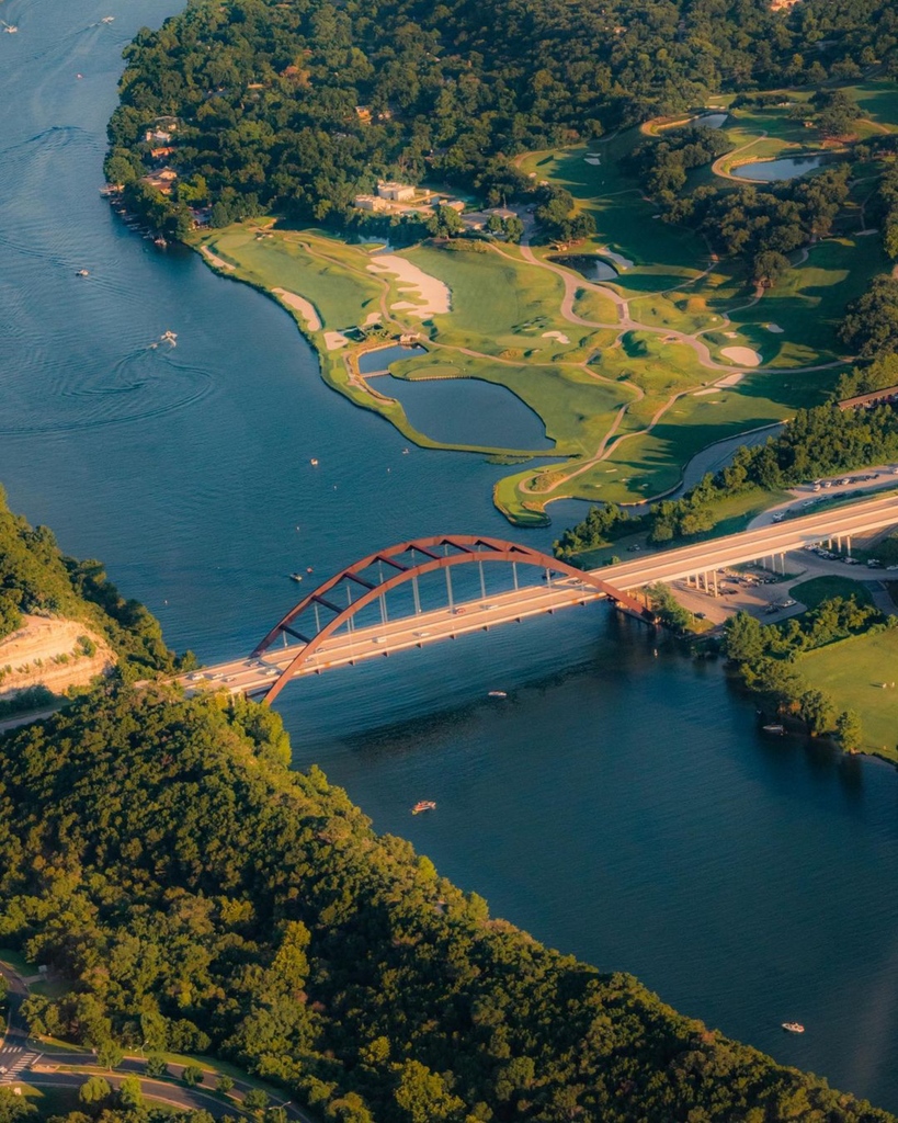 HagerBryce's tweet photo. What a city, what a view!
Photo credit: @guthrie_mw
#austin #lakeaustin #atxrealtor https://t.co/2Lmm2eqrsB