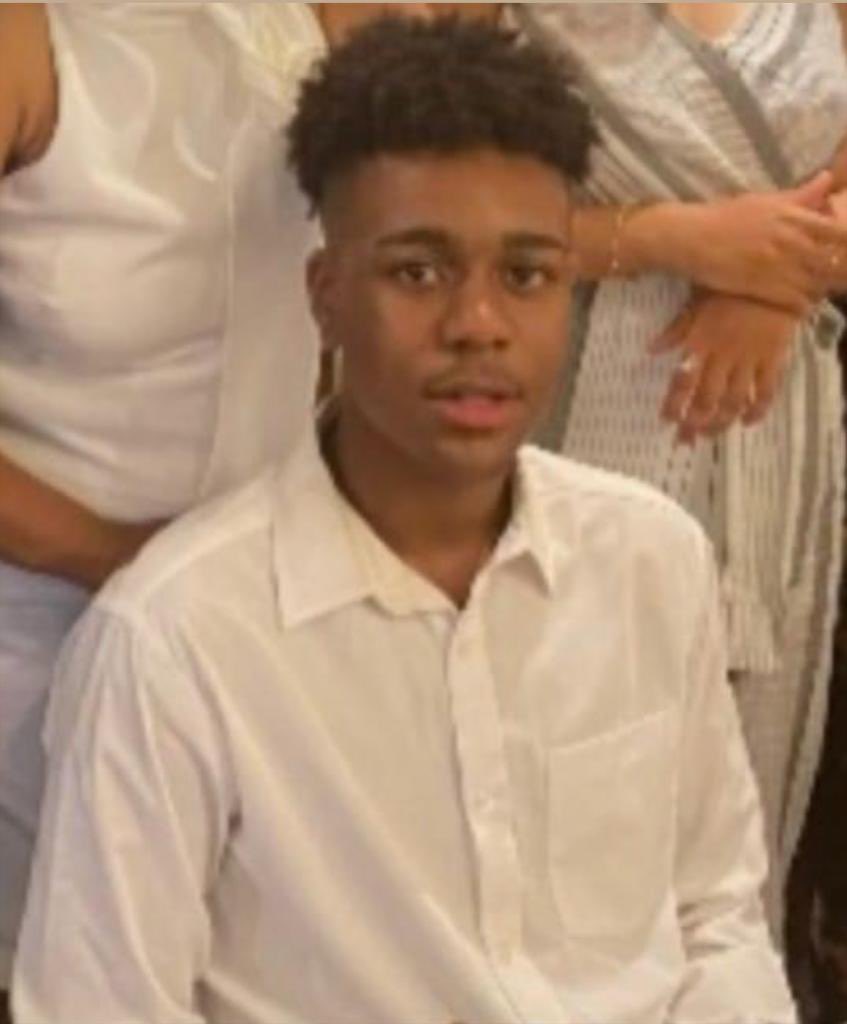 victoriapricetv's tweet photo. This is Nathan Paul, the 17 year old Weymouth HS senior shot and killed in Quincy last night. His heartbroken father tells me he doesn’t know who would do this to his son...or why. 

Hear from him + the latest on the investigation tonight on @7news. https://t.co/pOapC57su1