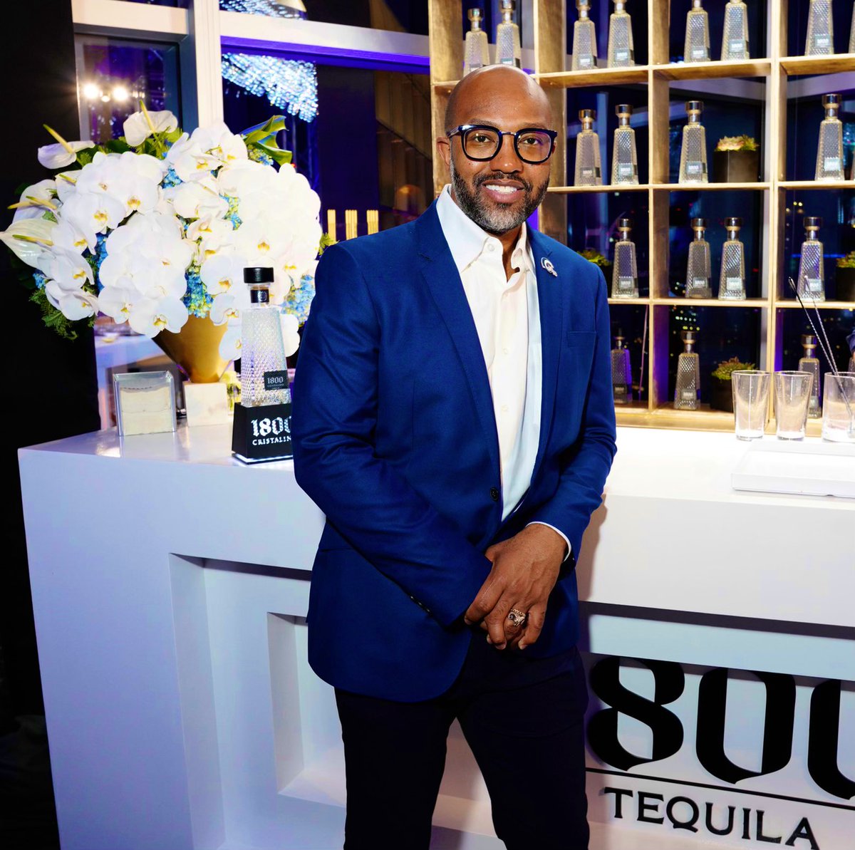 AllHands81's tweet photo. Had a wonderful time hosting a dinner with @1800Tequila and the @Rams. Celebrating sports and culture in Los Angeles. Honored to be amongst some of LA’s finest! #1800partner https://t.co/MFuLSHq5kl