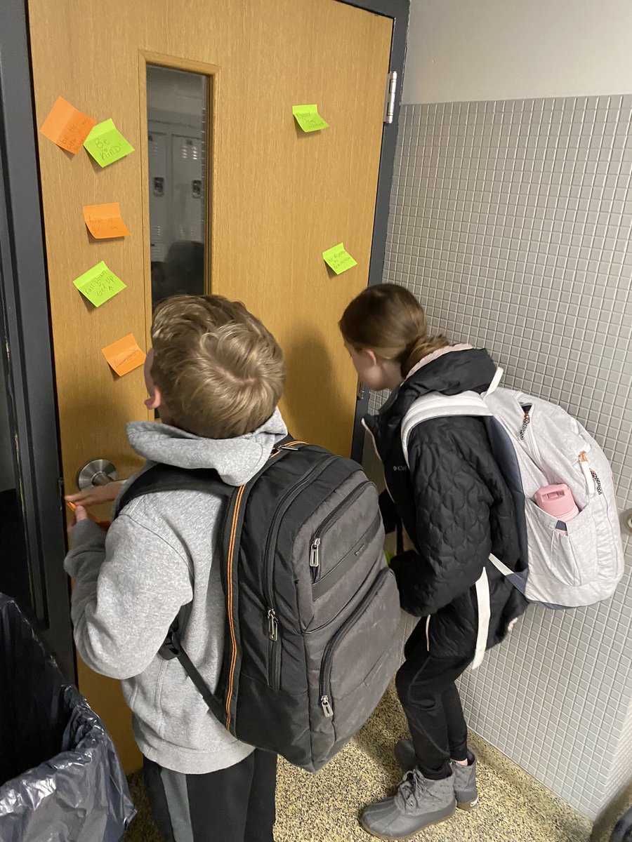 Rayna Palmer tweet media