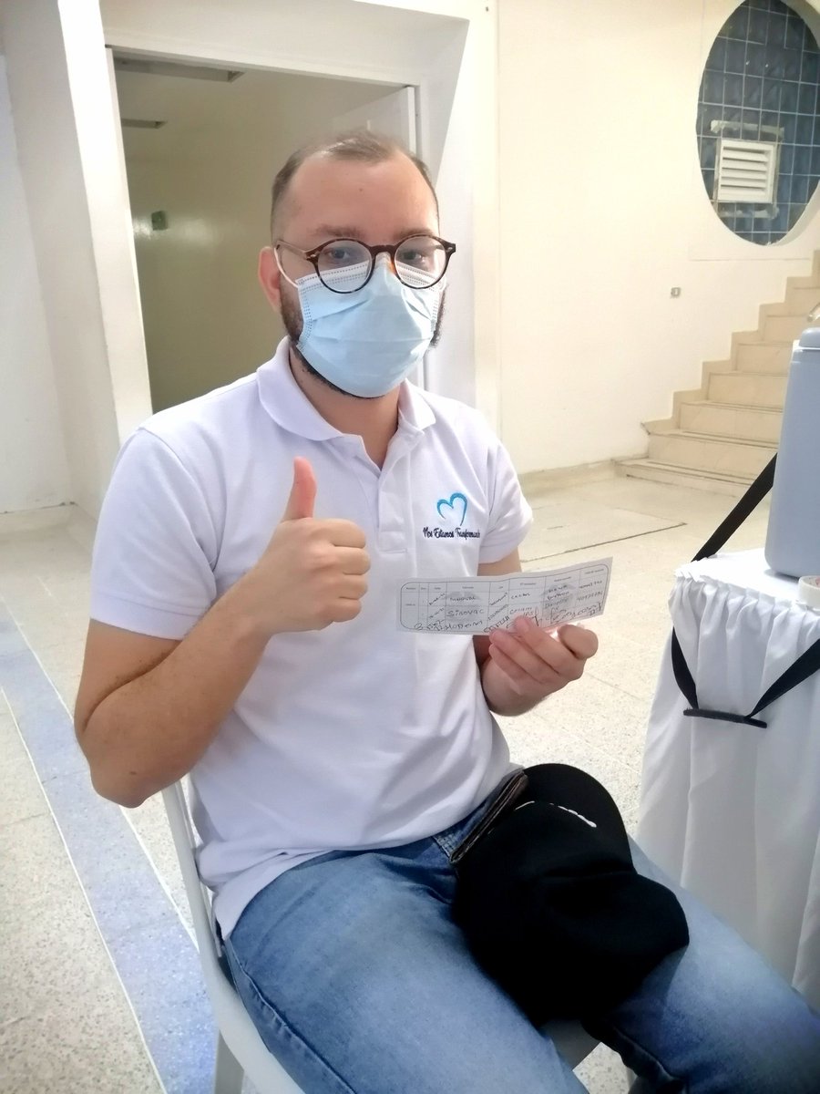 CIEValledupar's tweet photo. #NosVacunamosContraElCovid-19 💉 Nuestro personal está al día con  su esquema de vacunación contra el Covid-19.
Listos para seguir salvando vidas 🩺.
.
.
#OHI #OrganizacionHumanaIntegral #VacunaHoy #Vacúnate https://t.co/x73hZO0dkf