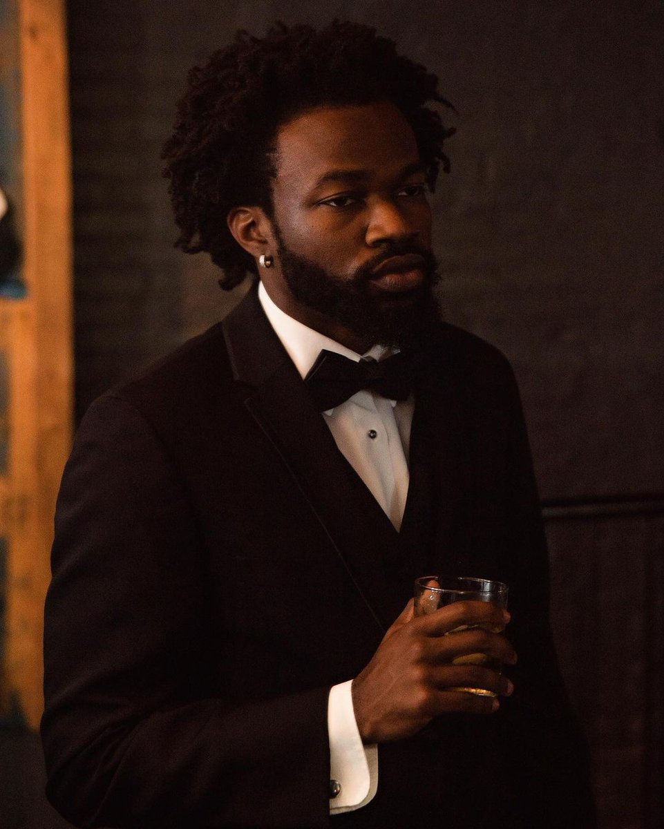 menswearhouse's tweet image. For every moment that matters, Men's Wearhouse is here to help you get ready. Weddings, black tie events, or maybe a special date night – we’ve got you covered. mensw.com/3rS3OHS