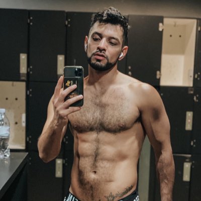 #NuevaFotoDePerfil https://t.co/W9MYMbF7Me