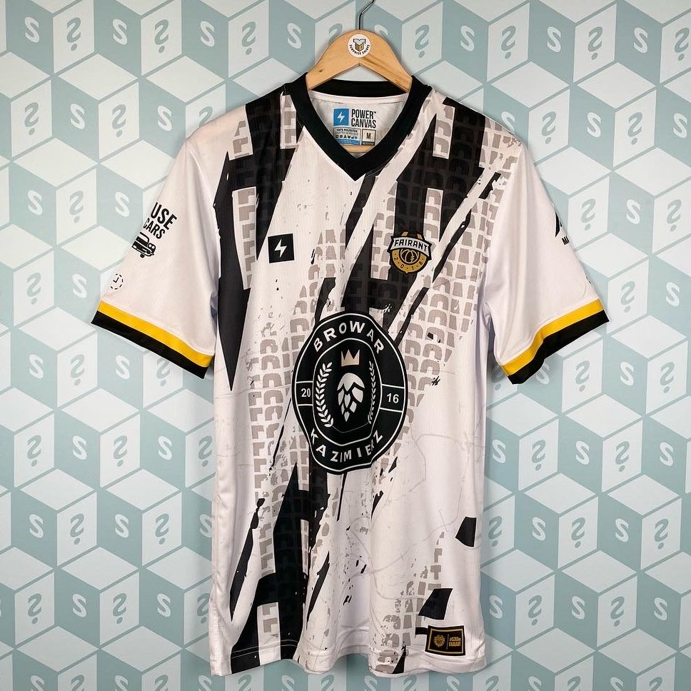 SurpriseShirts's tweet photo. If Aaron Ramsey STARTS for Rangers against Borussia Dortmund in the Europa League this evening, we'll giveaway a https://t.co/4LKMjq9uK9 Mystery Box! 🔵🏴󠁧󠁢󠁷󠁬󠁳󠁿

👇 How to enter
♻️ Retweet
✅ Follow Us

That's it! Good luck 🍀 https://t.co/63YltJD0x5