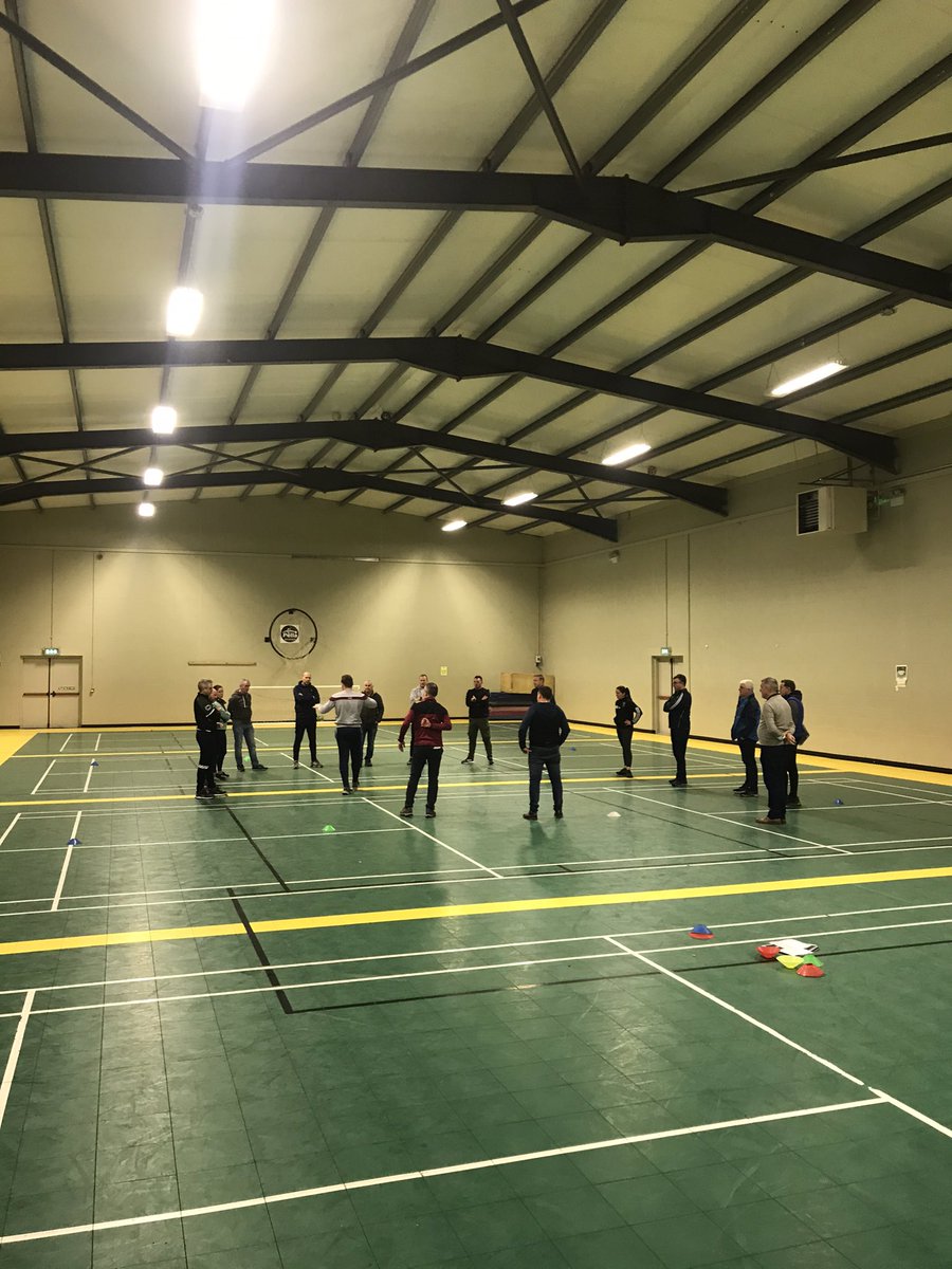 GAA 15 workshop tonight held in @Clonkillhurling thanks to @Martin10Kieran & @tommygall94 for facilitating the workshop and to all coaches for attending. #GAA15