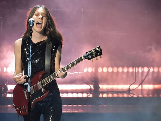 Happy birthday to an amazing guitarist, Danielle Haim!  