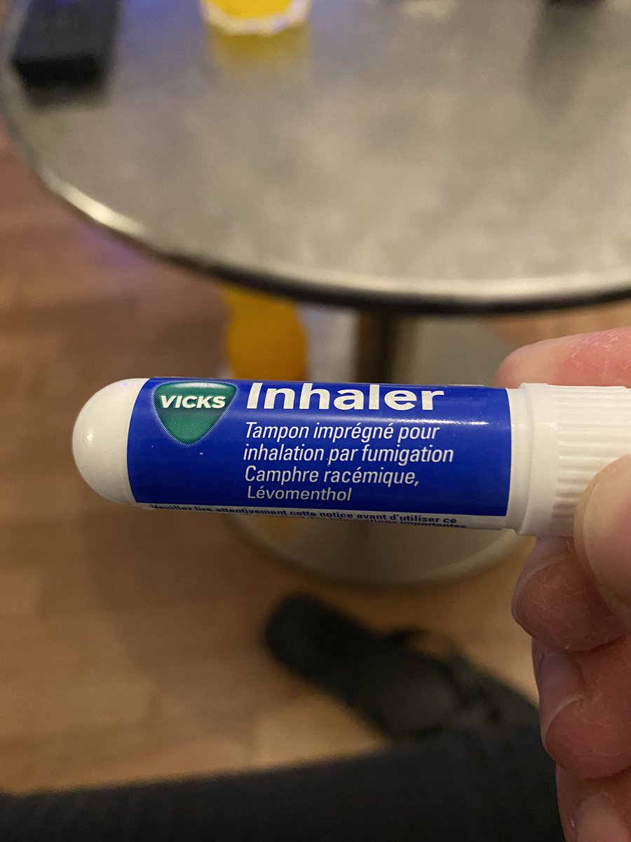 ro_main1's tweet photo. Y a pas a dire, les petites ligne du Vicks inhaler, ça donne envie 😂 #vicks #vicksinhaler https://t.co/3bMpnJgI7P