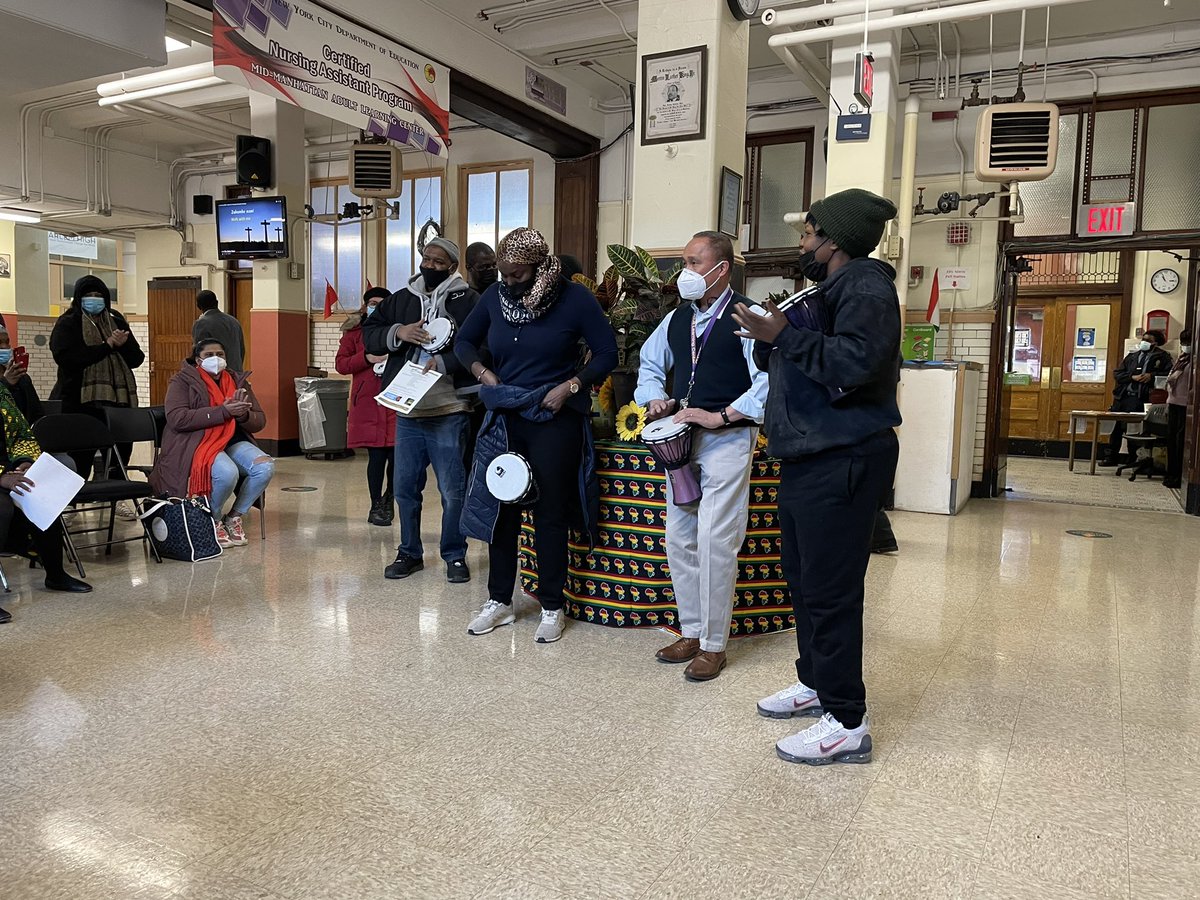 D79. Adult Ed. Prin. Gloria Willians. Giving hats &amp; scarves to the community and celebrating Black History Month with a tribute to Tina Turner. @ACCESS_NYCDOE @d79SuptZweig @ExecSuptLisante <a href="/d79_adult_ed/">District 79 Adult Education</a>