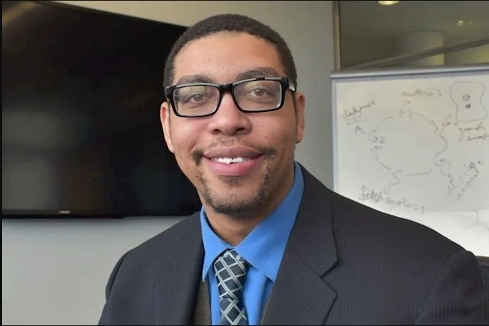 #WSSUAlumni Dr. Antentor Hinton, Jr. is credited w/ creating the official top 1000 list of Inspiring Black Scientists in America. Inspiration for aspiring #STEM students. news.yahoo.com/1000-black-sci…