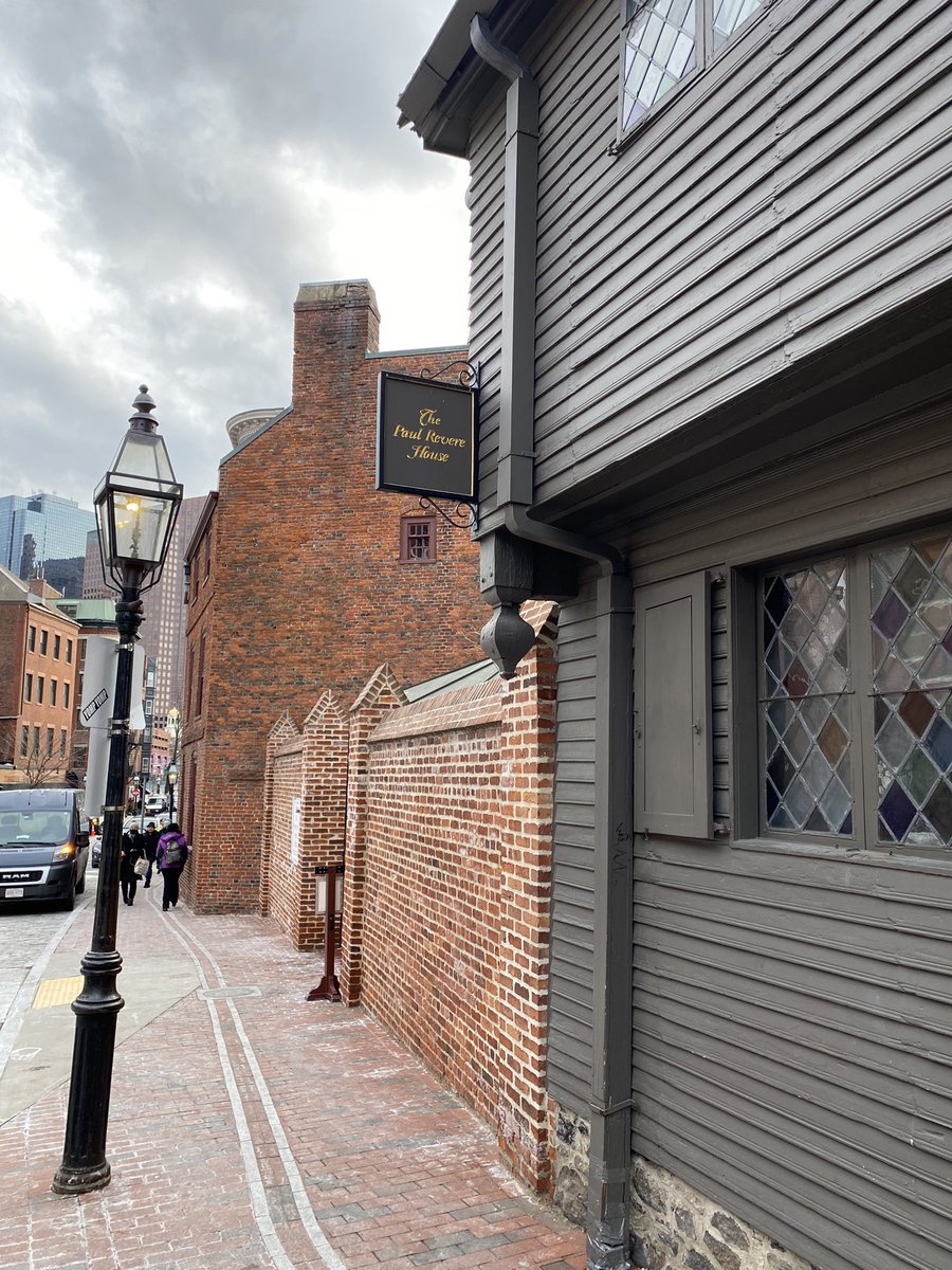 Could today have been the day in 1770 that <a href="/PaulRevere1734/">Paul Revere</a> moved into this very house in #NorthSquare? He purchased the property on Feb 15th, so it is possible! Enjoy these classic #NorthEnd views for #WalksOnWednesday!