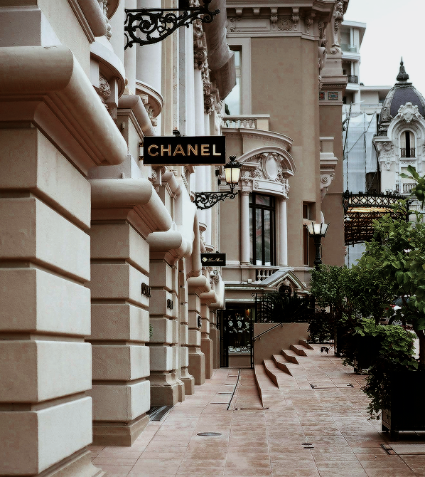 ⠀
⠀
𝕴 fear no evil, the 𝐬𝐡𝐚𝐝𝐨𝐰
is mine and 𝒔𝒐 𝒊𝒔 𝒕𝒉𝒆 𝒗𝒂𝒍𝒍𝒆𝒚.
⠀
⠀