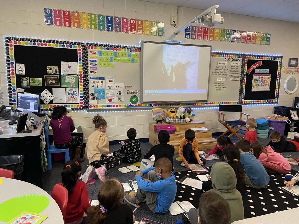 First grade Ss engage in an interactive writing lesson where we collaboratively constructed the closing to our opinion letter. #Dolsenthinkers <a href="/SLCSDolsen/">Dolsen Elementary</a>