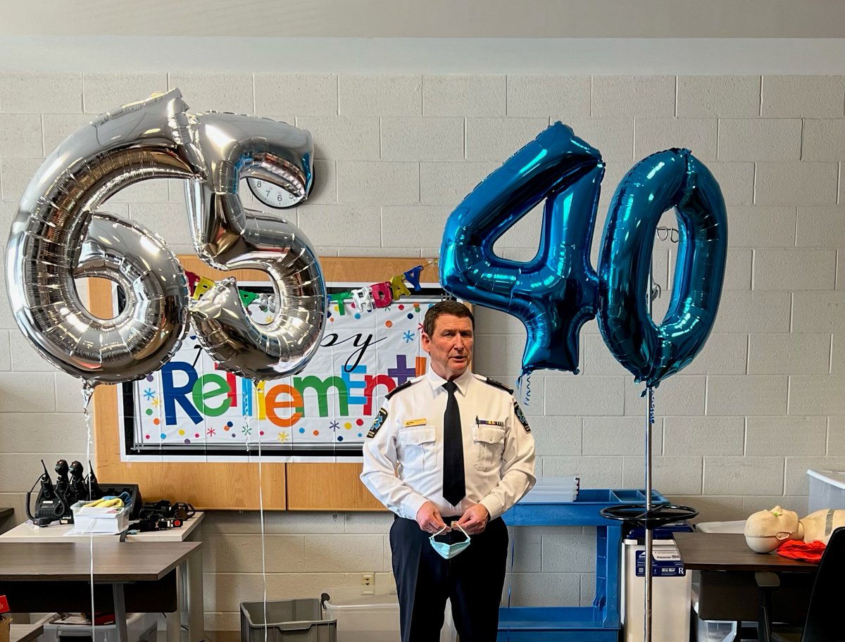 Today we celebrated Deputy Chief McMurrough’s last day, after 40 years in paramedicine, both in the UK and Ontario he  is retiring.  We wish him all the best as he begins the next chapter.