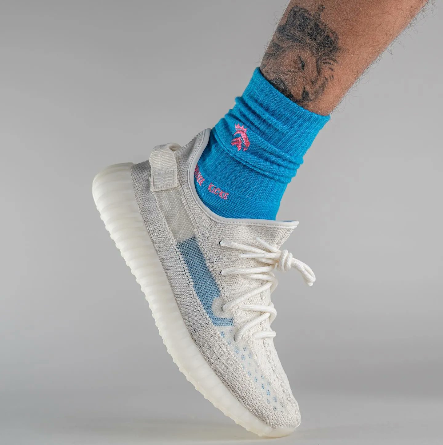 Pink and gray best sale yeezys