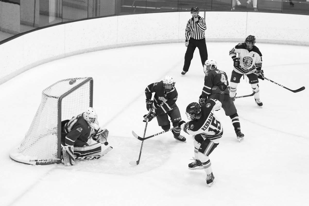 NorthStStudios's tweet photo. Geneseo drops one to Fredonia last night despite lots of pressure on the net.
https://t.co/QSlf6YzJvF
@GeneseoHockey @GeneseoKnights
#d3hky #uscho #hockey #iceknights #GeneseoNY https://t.co/t2ouRnRdik