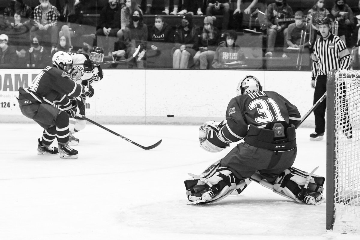 NorthStStudios's tweet photo. Geneseo drops one to Fredonia last night despite lots of pressure on the net.
https://t.co/QSlf6YzJvF
@GeneseoHockey @GeneseoKnights
#d3hky #uscho #hockey #iceknights #GeneseoNY https://t.co/t2ouRnRdik