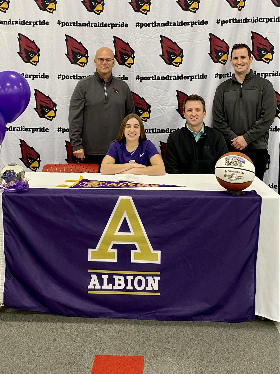 ladyraidersbbal's tweet photo. ⁦@ava_guilford⁩ made it official! We are extremely excited for Ava and can’t wait to see her compete at the next level! ⁦@RaidersPAA⁩ ⁦@AlbionWBB⁩ https://t.co/azRhhT40i7