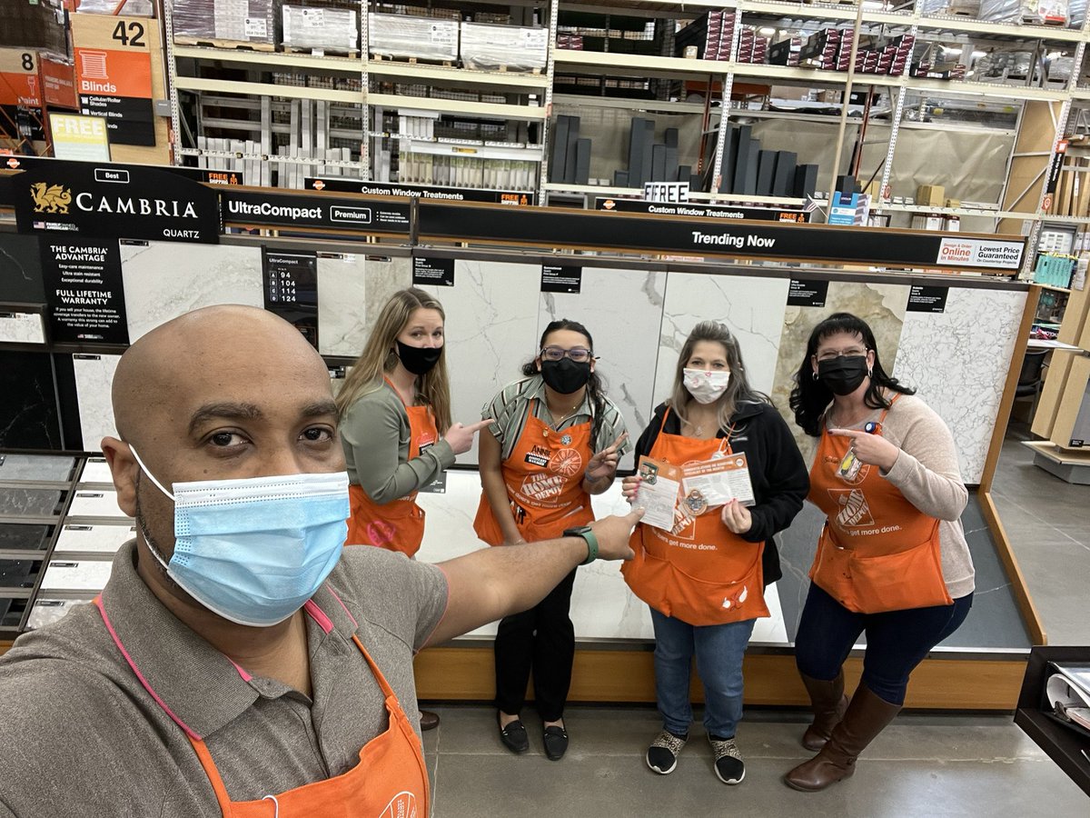 AnnieH_HD's tweet photo. Way to go, Sarah for driving &amp; demolishing Service Levels on the front end! Congratulations to Lisa for being the District Specialist Winner of the month! Keep up the Amazing Work and Thank you for all you do! @D66Celest @cat_thanner @JessicaR_THD @THD470_Sarah @michael_fraioli https://t.co/QKguQ1Kkqr
